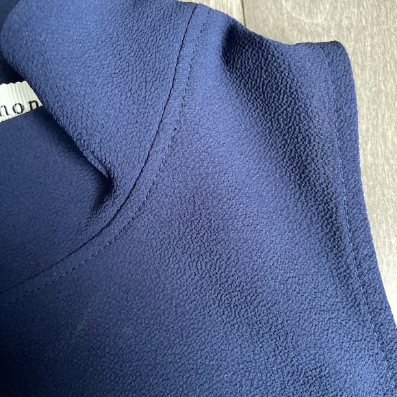 Monteau Sz M sleeveless blouse. Like new - Picture 5 of 6